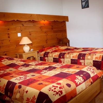 twin room in centre.jpg